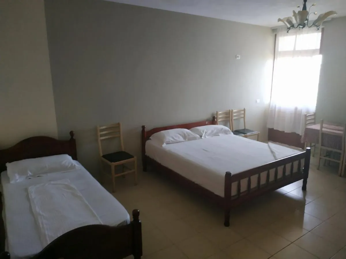 Hotel Hasani Durrës 0*,  Albania